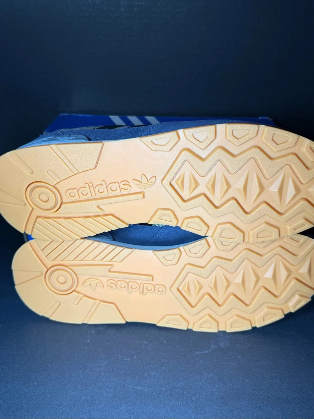 adidas Men’s Treziod 2 Navy and Gray Retro Runner Sneakers size 12M